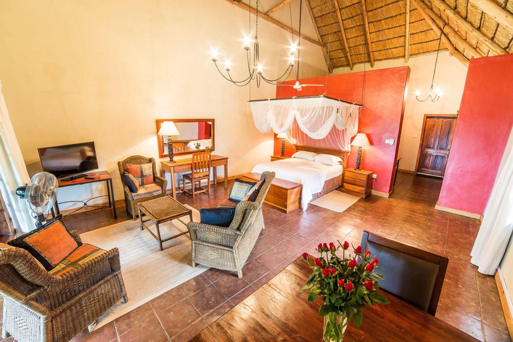 Kumbali Country Lodge Лилонгве Экстерьер фото