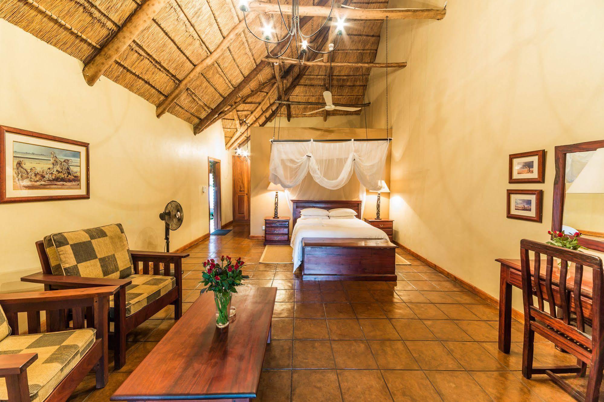 Kumbali Country Lodge Лилонгве Экстерьер фото