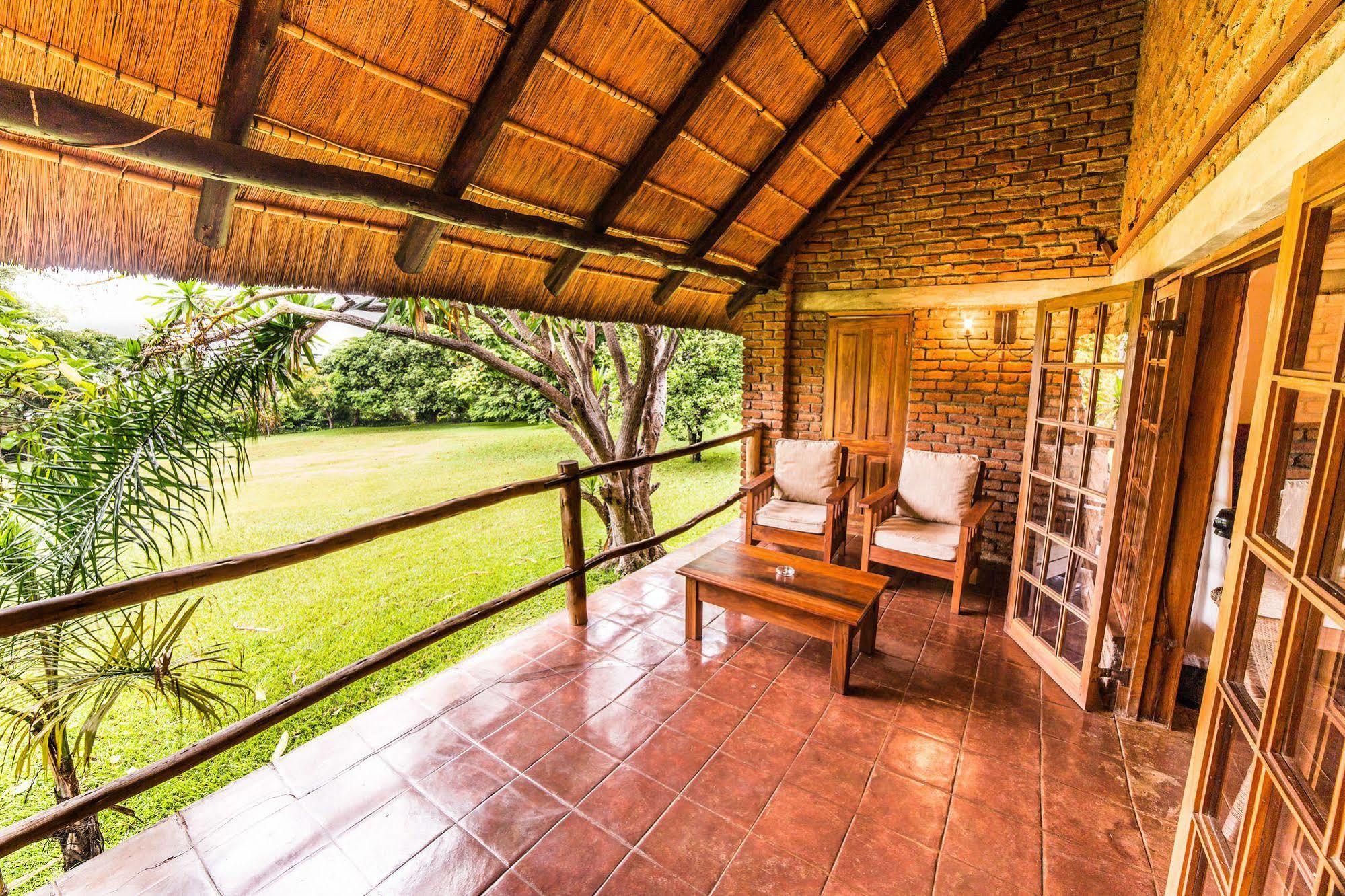 Kumbali Country Lodge Лилонгве Экстерьер фото